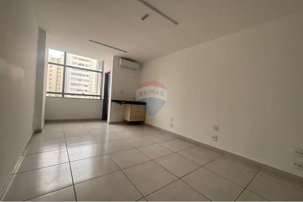 Cj. Comercial/ Sala - Alugar - Juiz de Fora , Minas Gerais - WhatsApp Image 2025-12-09 at 16.36.47 (2).jpeg - Sala de trabalho - 860431074-14