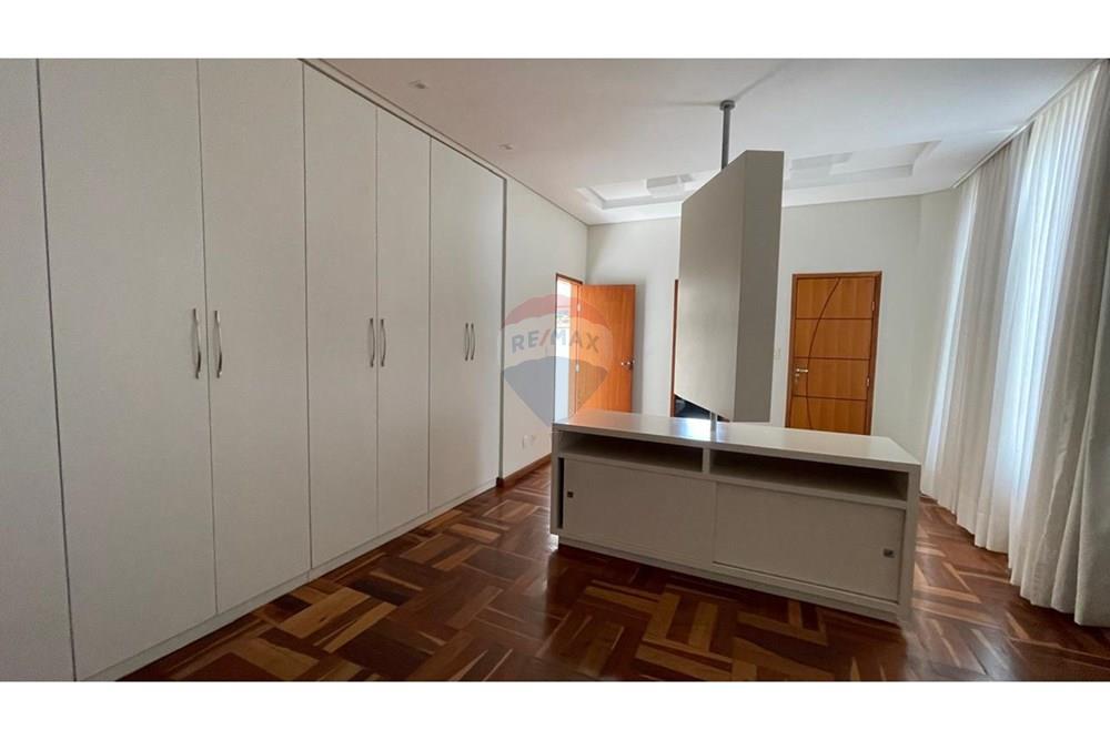 Casa - Alugar - Juiz de Fora , Minas Gerais - WhatsApp Image 2025-11-17 at 10.01.32 (8).jpeg - 860381054-9