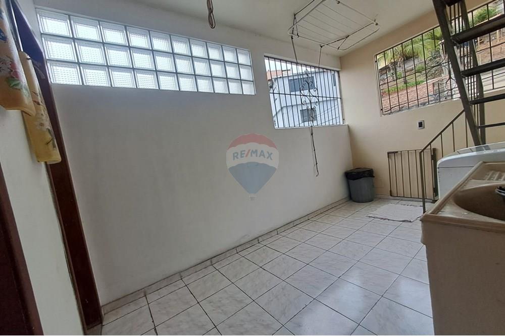 Casa - Venda - Juiz de Fora , Minas Gerais - WhatsApp Image 2025-10-15 at 13.29.58.jpeg - 860241100-40