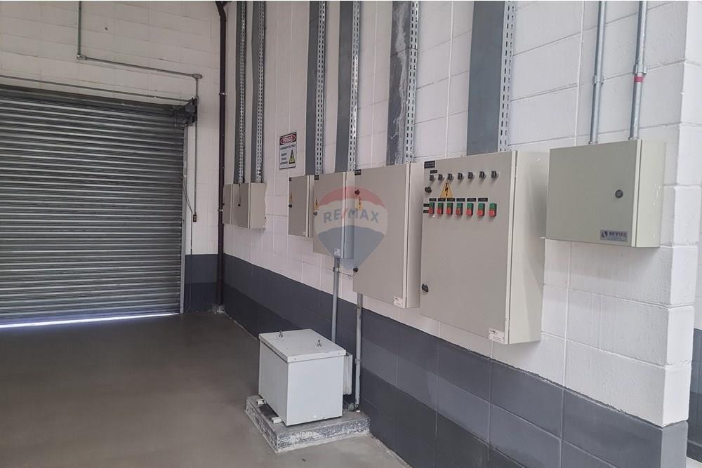 Galpão - Alugar - Juiz de Fora , Minas Gerais - 20251202_105414.jpg - 860301051-31