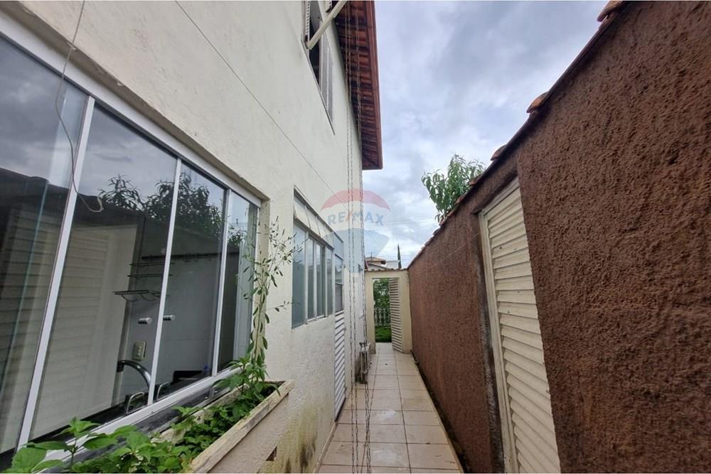 Casa de Condomínio - Alugar - Juiz de Fora , Minas Gerais - Área Externa Lateral 2.jpeg - 860361010-532