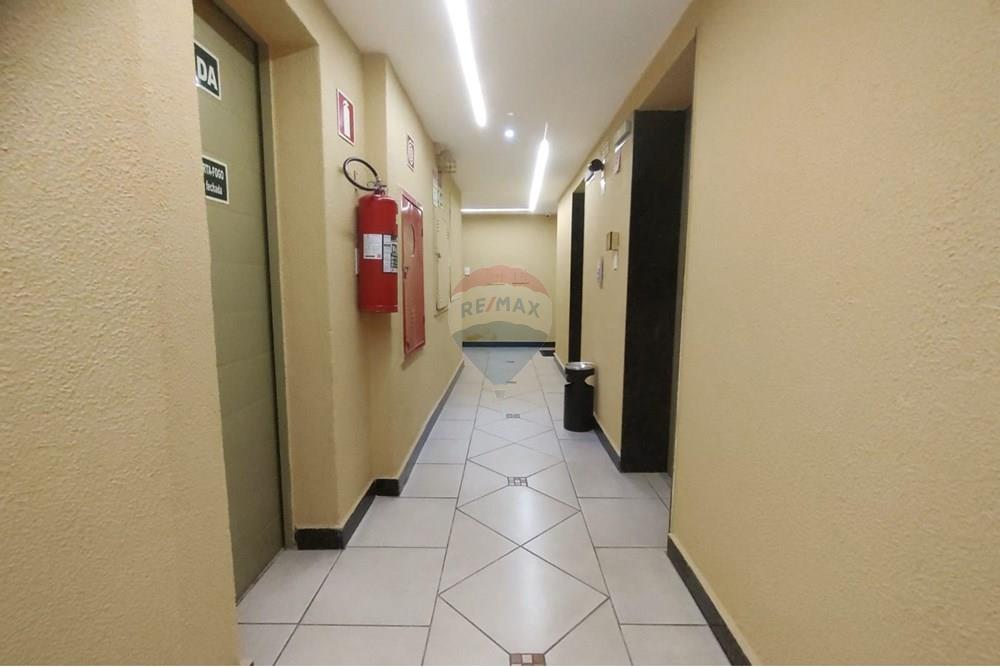 Cj. Comercial/ Sala - Alugar - Juiz de Fora , Minas Gerais - WhatsApp Image 2025-12-15 at 10.54.45 (1).jpeg - Corredor - 860431076-1