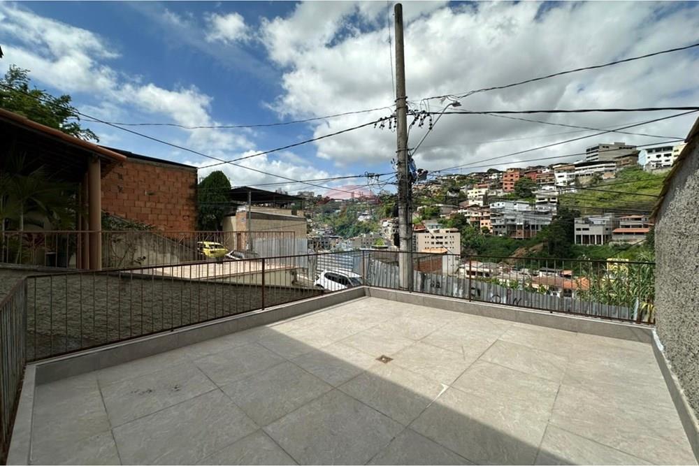 Casa - Venda - Juiz de Fora , Minas Gerais - WhatsApp Image 2026-01-20 at 15.47.51 (4).jpeg - Varanda - 860501032-27
