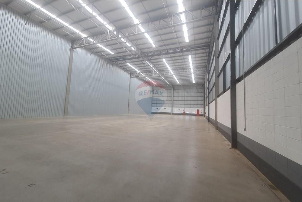 Galpão - Alugar - Juiz de Fora , Minas Gerais - 20251202_104838.jpg - 860301051-31