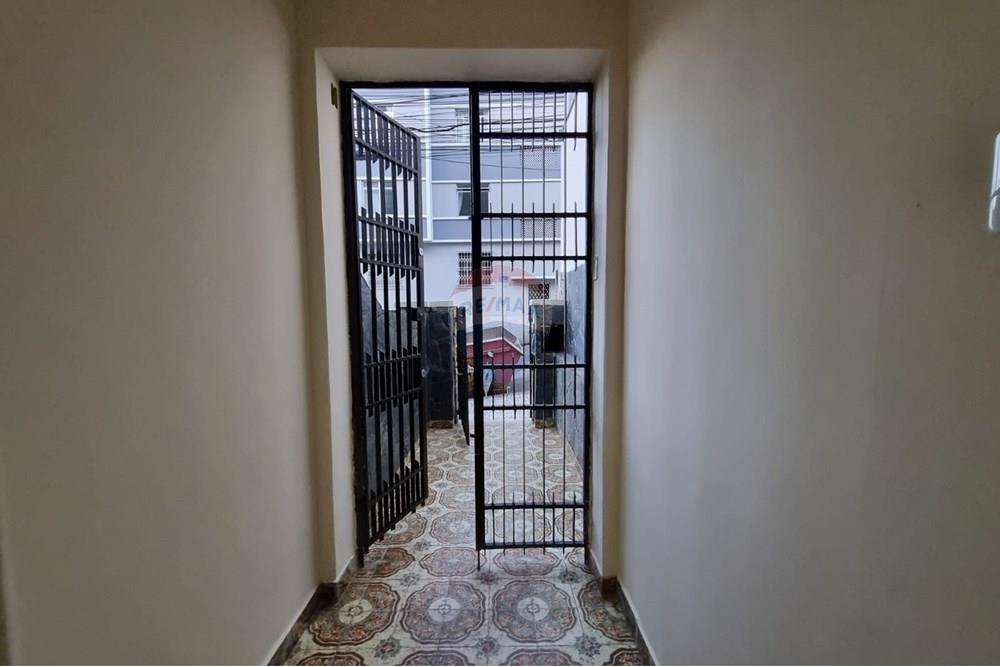 Ponto Comercial/ Loja - Alugar - Juiz de Fora , Minas Gerais - Entrada Casa 4.jpeg - 860361010-480