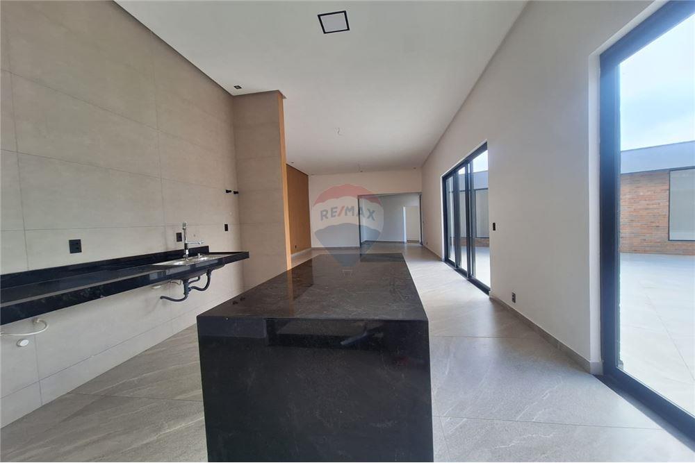 באזור מגורים - בית פרטי - Juiz de Fora , Minas Gerais - BR - 10 - 860301013-354