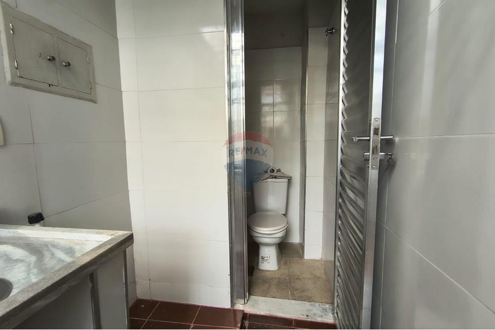 Apartamento - Alugar - Juiz de Fora , Minas Gerais - banheiro de serviço.jpeg - 860301045-6