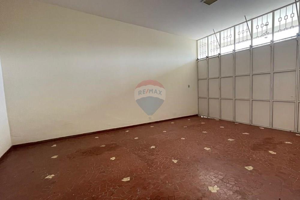 Casa - Venda - Juiz de Fora , Minas Gerais - WhatsApp Image 2025-12-13 at 12.06.32 (18).jpeg - Garagem - 860381054-11