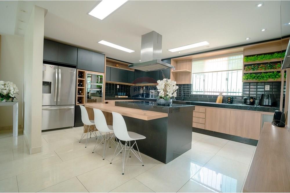 Casa - Venda - Juiz de Fora , Minas Gerais - a52f222c-7b5f-4ba5-a92c-0e96ad95dbdc.jpeg - 860211122-31