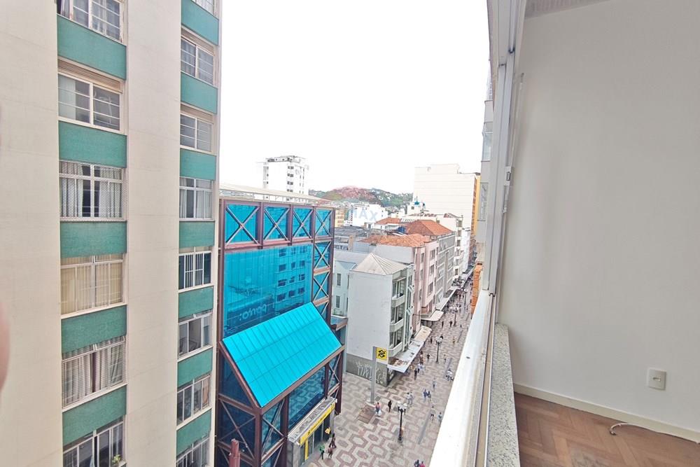 Apartamento - Venda - Juiz de Fora , Minas Gerais - M - Suite-vista 1.jpg - 860301055-1