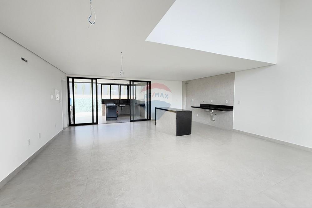 Casa - Venda - Juiz de Fora , Minas Gerais - WhatsApp Image 2025-06-11 at 10.58.11.jpeg - 860281124-9