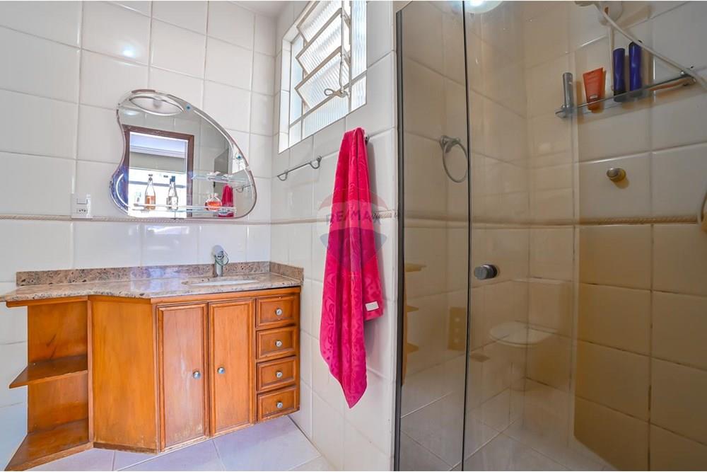 Casa - Venda - Juiz de Fora , Minas Gerais - WhatsApp Image 2025-01-23 at 14.04.07.jpeg - Banheiro - 860361018-148