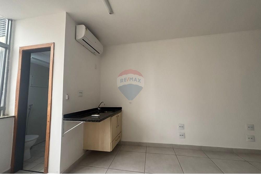 Cj. Comercial/ Sala - Alugar - Juiz de Fora , Minas Gerais - WhatsApp Image 2025-12-09 at 16.36.47.jpeg - Sala de trabalho - 860431074-14