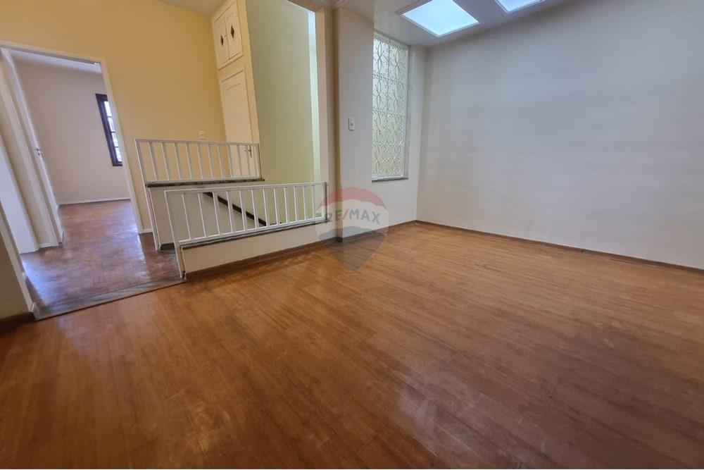 Ponto Comercial/ Loja - Alugar - Juiz de Fora , Minas Gerais - Hall Entrada 4.jpeg - 860361010-480