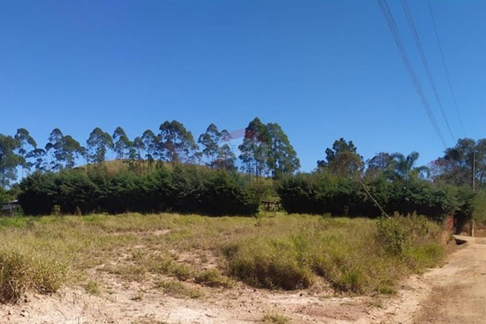 Жилищен - Поземлен имот - Barbacena , Minas Gerais - BR - WhatsApp Image 2025-07-23 at 09.58.14(1).jpeg - 860391003-39