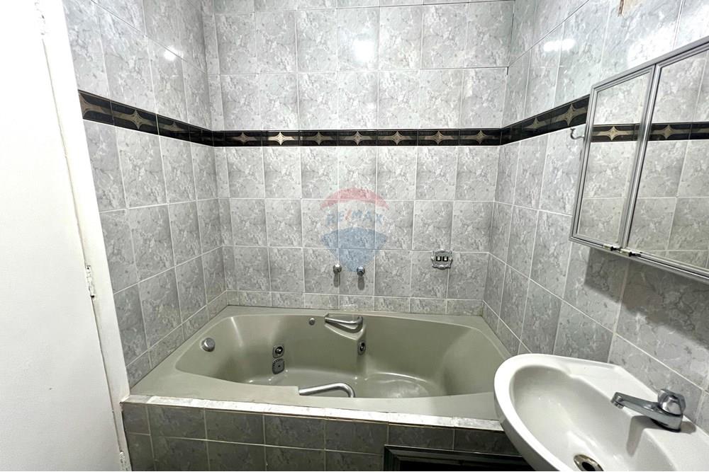 Apartamento - Venda - Juiz de Fora , Minas Gerais - 20251215_143528348_iOS.jpg - Banheiro - 860361060-3