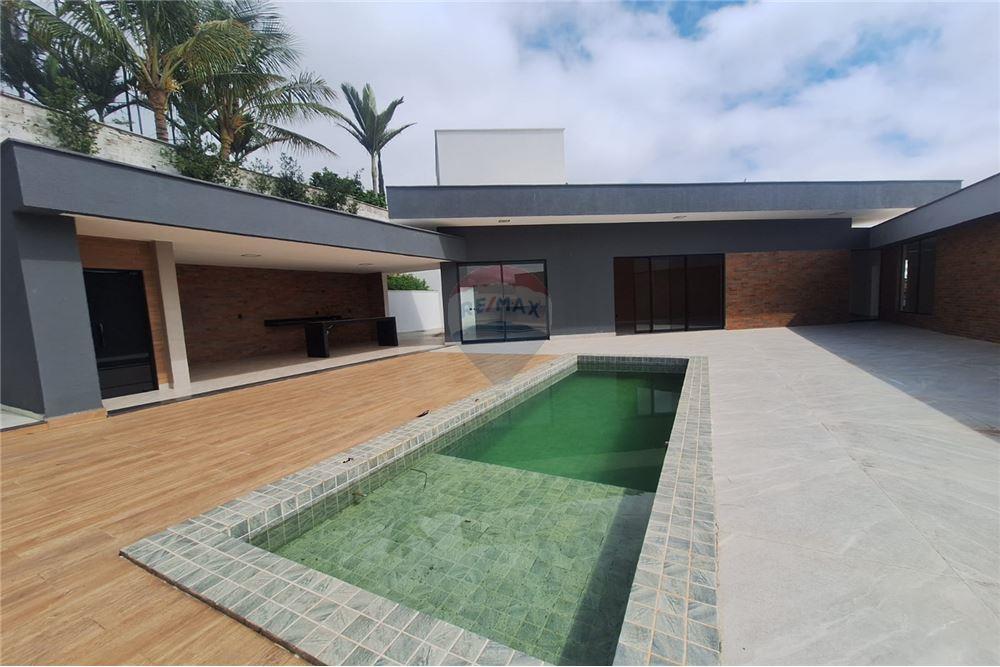 באזור מגורים - בית פרטי - Juiz de Fora , Minas Gerais - BR - 15 - 860301013-354