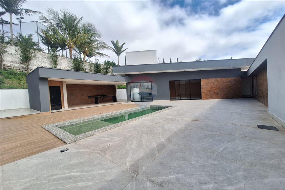 באזור מגורים - בית פרטי - Juiz de Fora , Minas Gerais - BR - 16 - 860301013-354