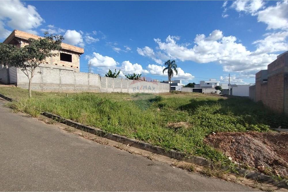 Terreno - Venda - Lavras , Minas Gerais - 760bdd21-5732-41c9-af35-6a6d45b89ce7.jpeg - 860471044-32