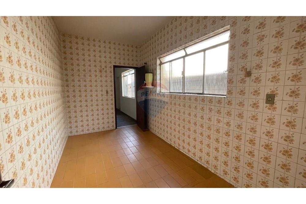 Casa - Venda - Juiz de Fora , Minas Gerais - WhatsApp Image 2025-06-23 at 09.01.13 (36).jpeg - Copa - 860381054-4