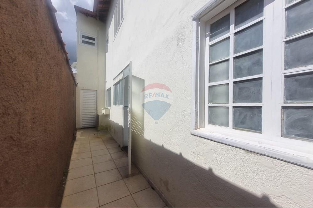 Casa de Condomínio - Alugar - Juiz de Fora , Minas Gerais - Área Externa Lateral 1.jpeg - 860361010-532