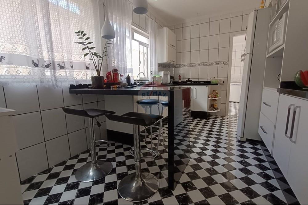 Casa - Venda - Conselheiro Lafaiete , Minas Gerais - 7b9f7160-6352-4511-98c0-98240403bd73.jpg - 860421022-181