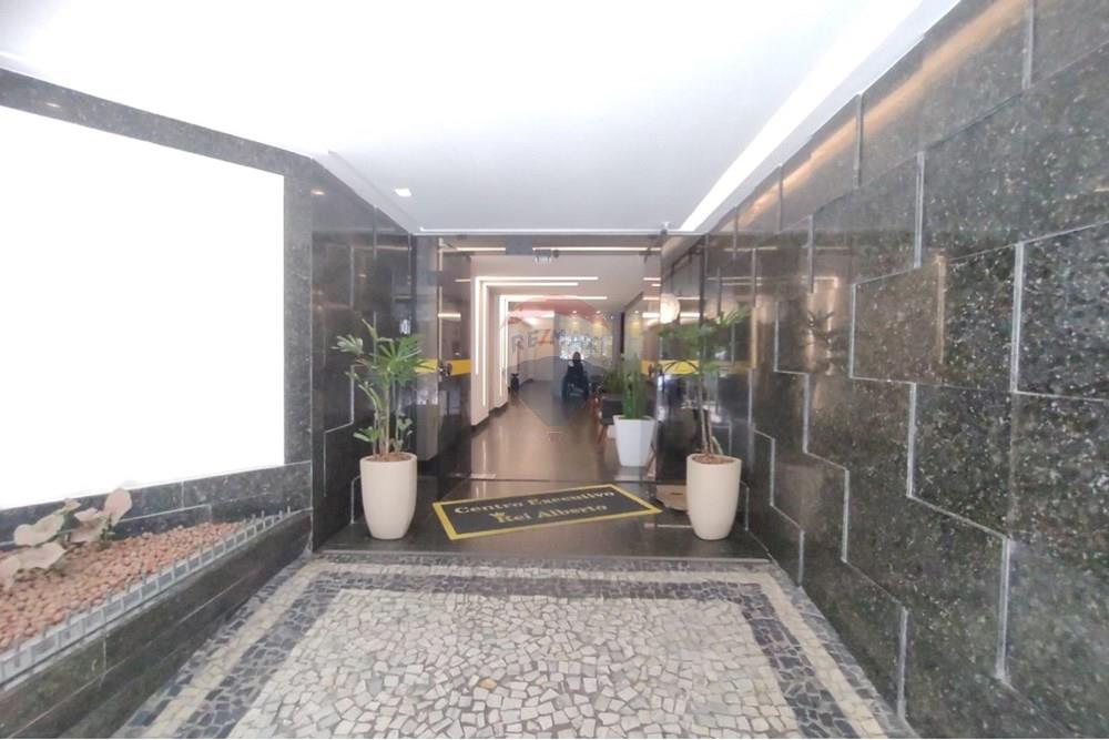 Cj. Comercial/ Sala - Alugar - Juiz de Fora , Minas Gerais - WhatsApp Image 2025-12-15 at 10.54.43 (1).jpeg - Corredor - 860431076-1