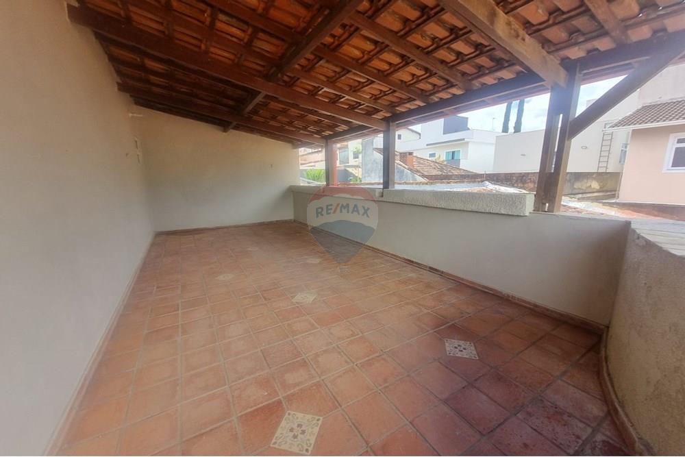 Casa de Condomínio - Alugar - Juiz de Fora , Minas Gerais - Varanda Quartos 2.jpeg - 860361010-532