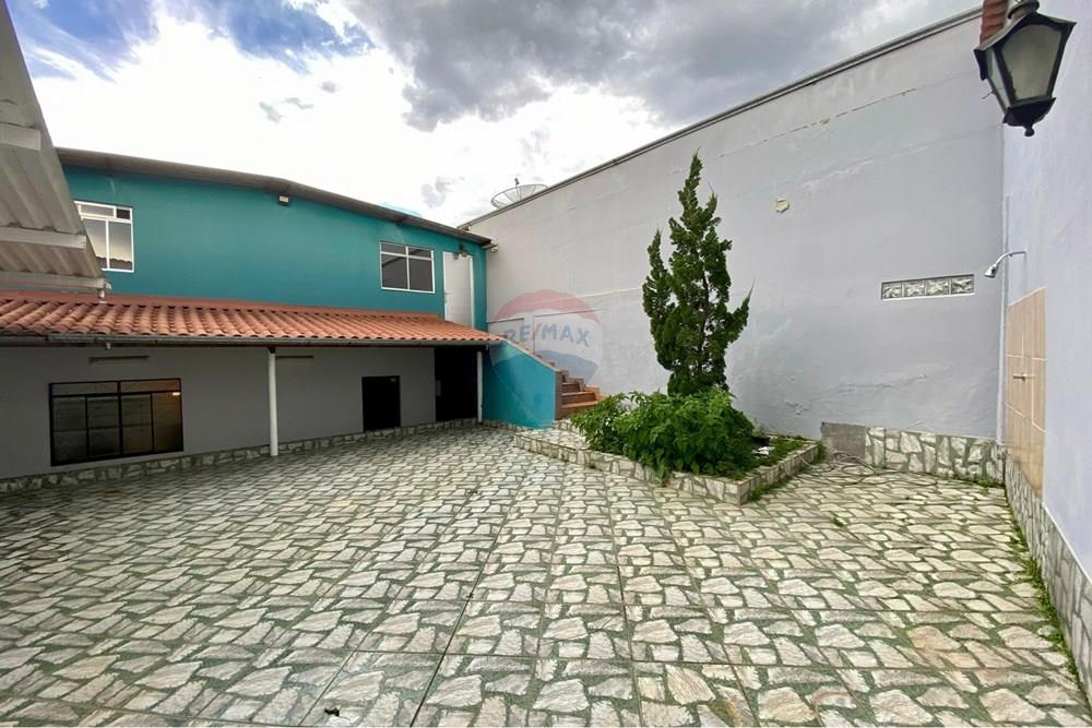 Casa - Venda - Juiz de Fora , Minas Gerais - d617329a-601a-4cef-bcc3-e6ab06ec13c2.jpeg - Quintal - 860321042-167