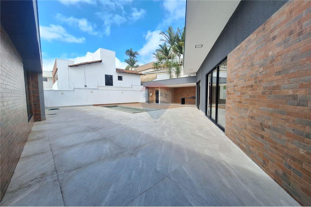 באזור מגורים - בית פרטי - Juiz de Fora , Minas Gerais - BR - 14 - 860301013-354