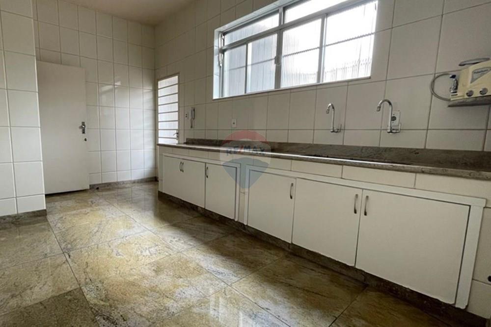 Casa - Venda - Juiz de Fora , Minas Gerais - WhatsApp Image 2025-12-13 at 12.06.32 (6).jpeg - 860381054-11