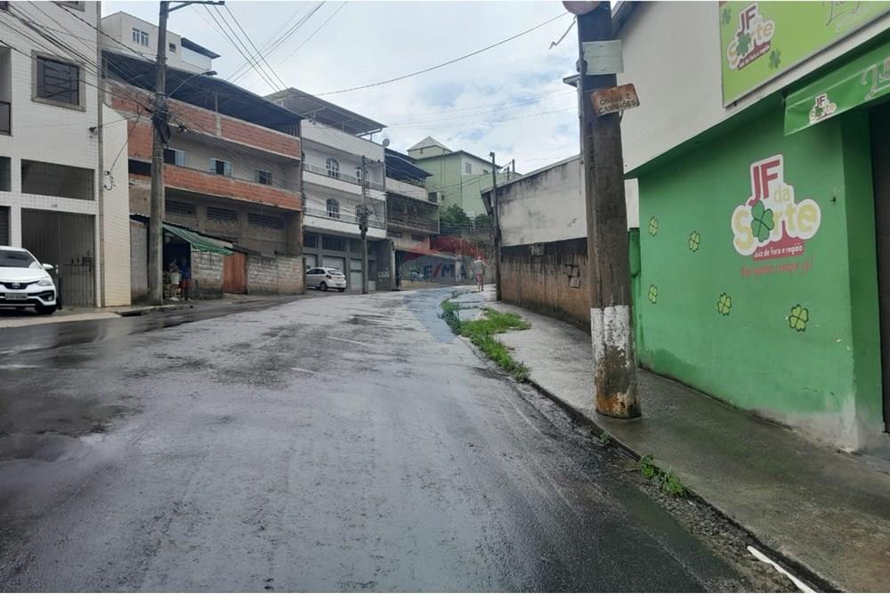 Casa - Venda - Juiz de Fora , Minas Gerais - WhatsApp Image 2025-04-10 at 11.19.53 (1).jpeg - Varanda - 860381043-60