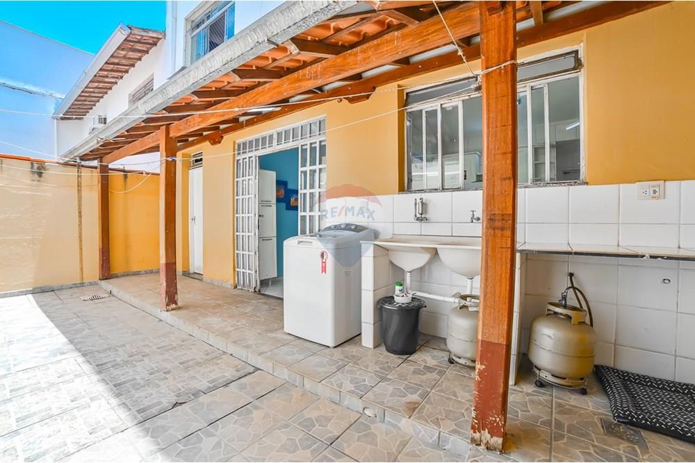 Casa - Venda - Juiz de Fora , Minas Gerais - WhatsApp Image 2025-01-23 at 14.04.00 (5).jpeg - Lavanderia - 860361018-148