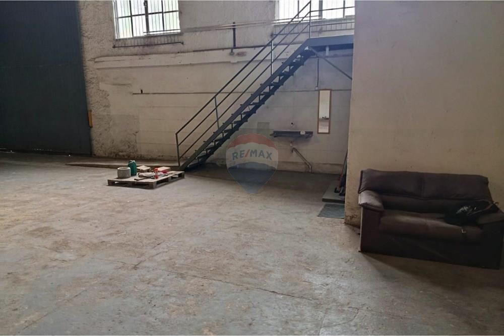 Galpão - Alugar - Juiz de Fora , Minas Gerais - 76a6cc97-dc1b-4239-9612-e5955ca49a6b.JPG - Sala de trabalho - 860431023-510