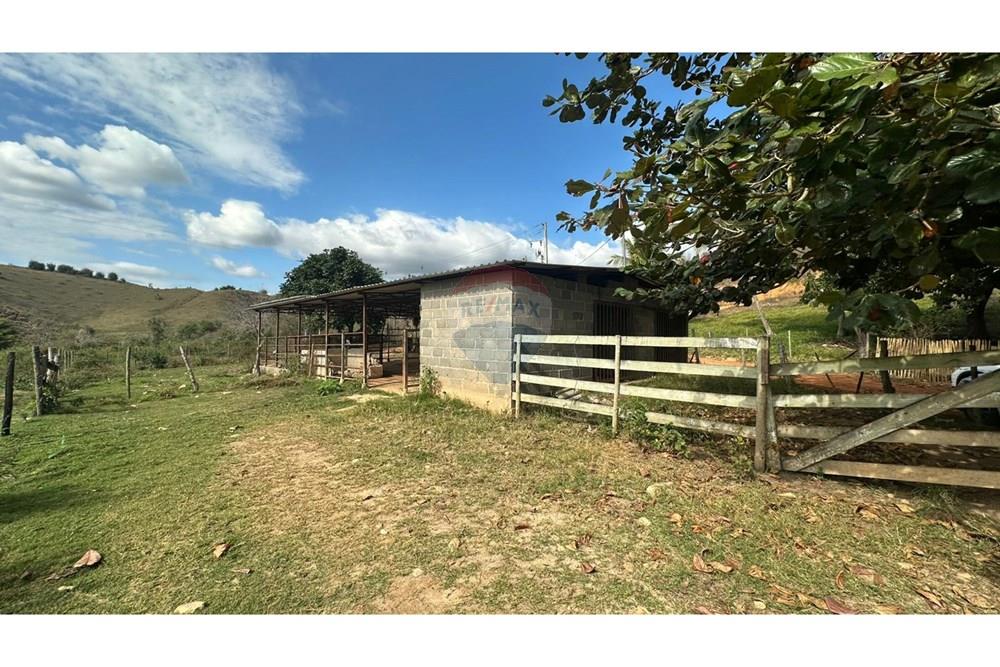 Chácara / Sítio / Fazenda - Venda - Cantagalo , Rio de Janeiro - 126a8010-76da-4331-9869-641f2c35c378.JPG - 860291041-3