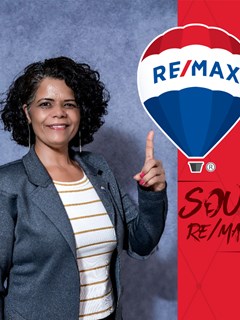 Marina Martins - RE/MAX BLUE FOX