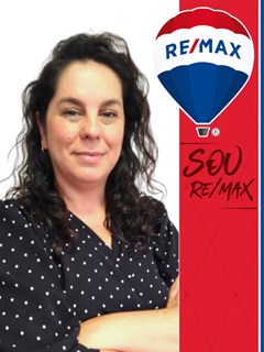 Milena Soares Guimaraes Coutinho - RE/MAX CLASS