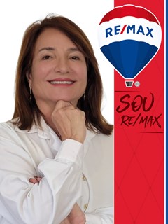 Flávia Gondim - RE/MAX CLASS