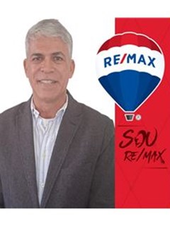 Adriano Ferreira de Carvalho - RE/MAX VALES