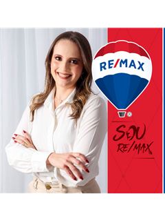 Larissa Ferreira Araújo - RE/MAX CONCRETIZA