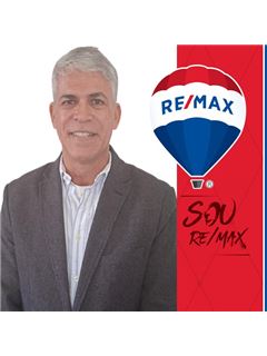 Adriano Ferreira de Carvalho - RE/MAX VALES