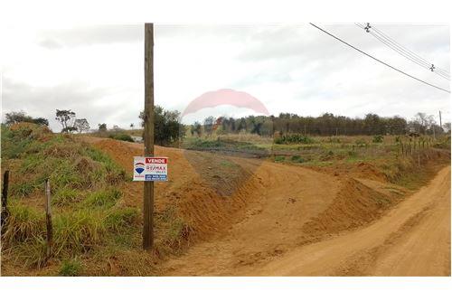 Venda-Chácara / Sítio / Fazenda-Córrego do Cedro , 11  - Chacreamento Alferes  - Centro , Governador Valadares , Minas Gerais , 35099-899-870671001-4