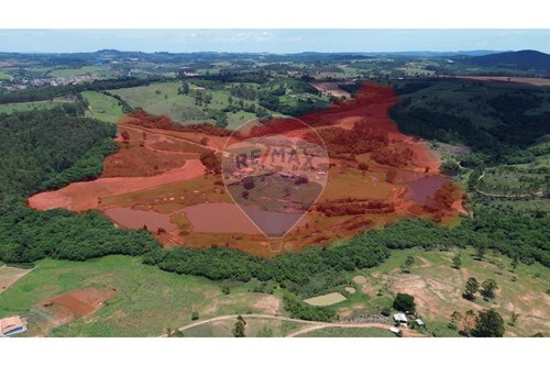 Venda-Chácara / Sítio / Fazenda-zona rural , 0  - JACUI  - Centro , Jacuí , Minas Gerais , 37960000-870601027-10