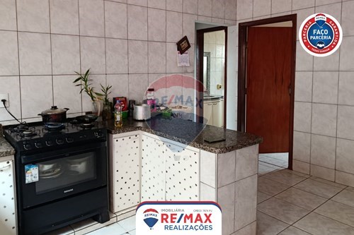 Venda-Casa-Rua Meire Santos Teixeira Wenceslau , SN  - Nova Floresta , Patos de Minas , Minas Gerais , 38703-538-870631001-315