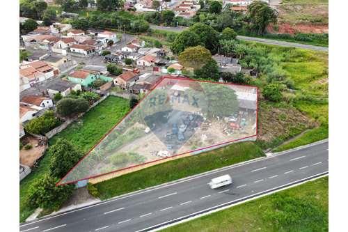 For Sale-Land-Vila Alpineu Muschione , São Sebastião do Paraíso , Minas Gerais , 37950000-870601001-83