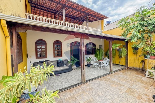 Venda-Casa-Rua Waldemar Dias Coelho , 295  - Candelária , Belo Horizonte , Minas Gerais , 31510200-870411099-69