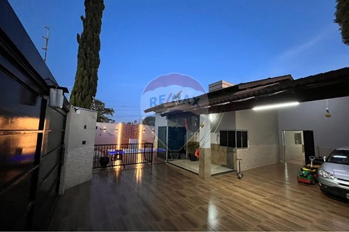 Venda-Casa-Rua Dentista de Araújo , 540  - Jardim Europa II , Araxá , Minas Gerais , 38181772-870431059-20