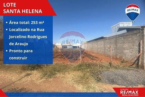 Venda-Terreno-Rua Jorcelino Rodrigues de Araujo , 0  - lote de meio de quadra  - Residencial Barreiro , Patos de Minas , Minas Gerais , 38701827-870631042-3