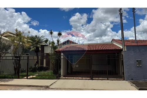 Venda-Casa-Centro , Pompéu , Minas Gerais , 35640000-870241024-80