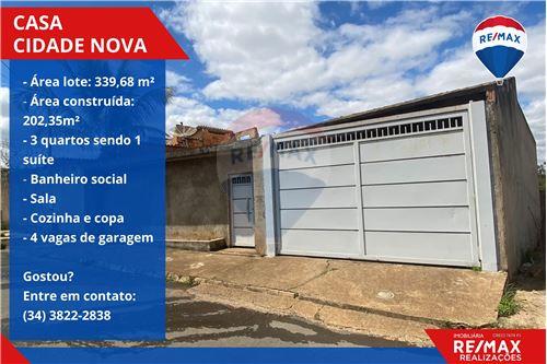 Venda-Casa-Rodrigo Silva de Almeida , 87  - Cidade Nova , Patos de Minas , Minas Gerais , 38706085-870631001-1